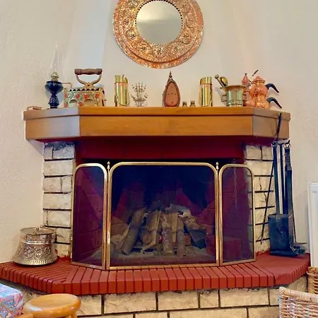 πέτρινο παραδοσιακό σπίτι 