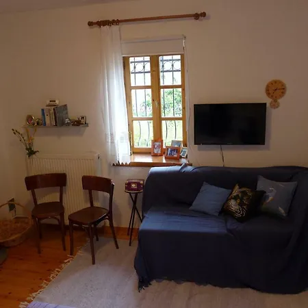 πέτρινο παραδοσιακό σπίτι 