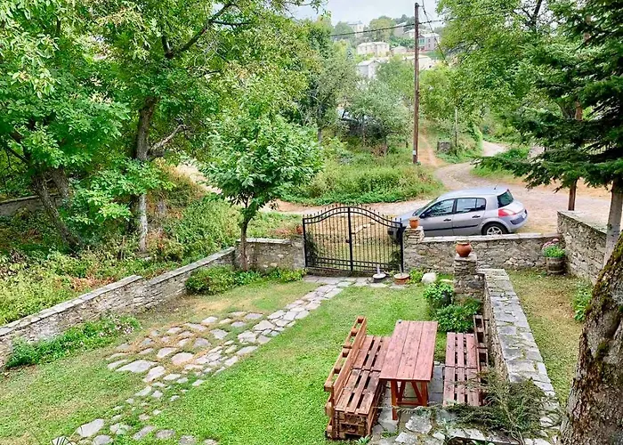 πέτρινο παραδοσιακό σπίτι 